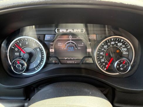 Used 2020 RAM 1500 Laramie w/ Sport Appearance Package AWD/4WD image 17