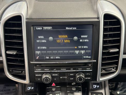 Certified 2016 Porsche Cayenne S AWD/4WD image 29