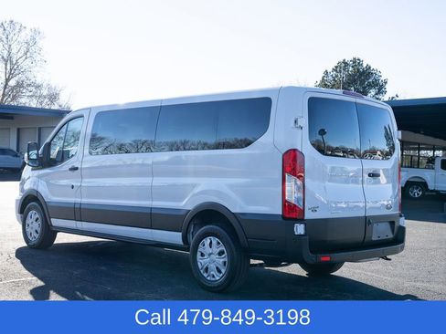 Used 2023 Ford Transit 350 148 Low Roof Wagon image 4