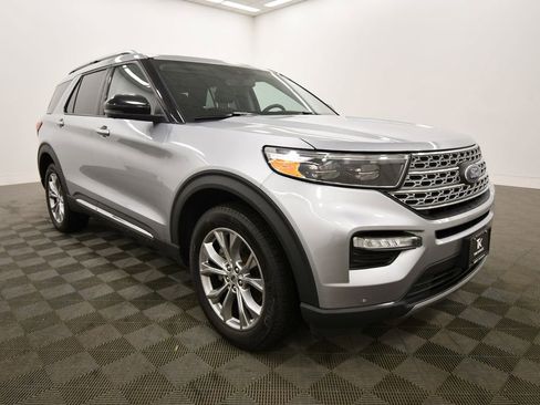 Used 2022 Ford Explorer Limited w/ Class IV Trailer Tow Package image 10