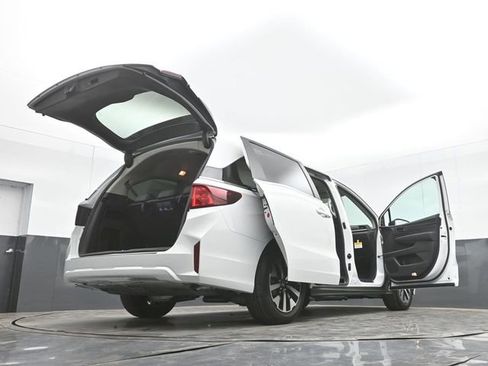New 2026 Honda Odyssey EX-L image 59