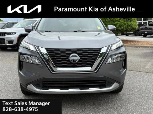 Used 2023 Nissan Rogue Platinum w/ Platinum Premium Package AWD/4WD image 2