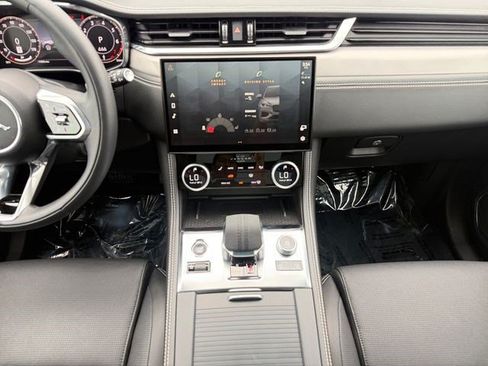 Used 2024 Jaguar F-PACE R-Dynamic S AWD/4WD image 15