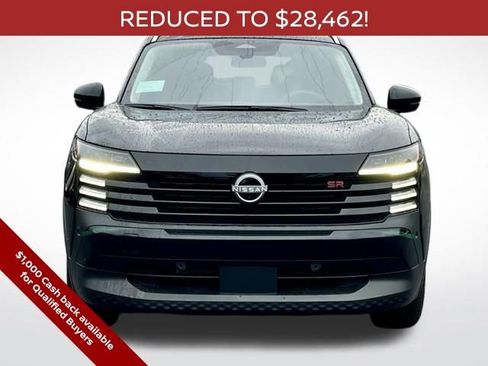 New 2026 Nissan Kicks SR w/ Cold Weather Package image 5