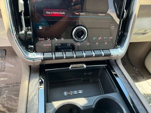 New 2026 GMC Yukon XL Denali w/ Denali Reserve Package AWD/4WD image 25