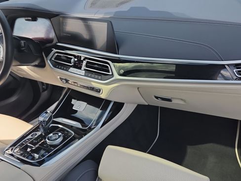 Certified 2022 BMW ALPINA XB7 AWD/4WD image 17