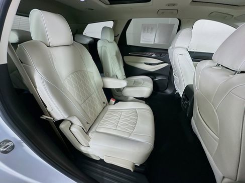 Used 2023 Buick Enclave Avenir w/ Avenir Technology Package AWD/4WD image 39