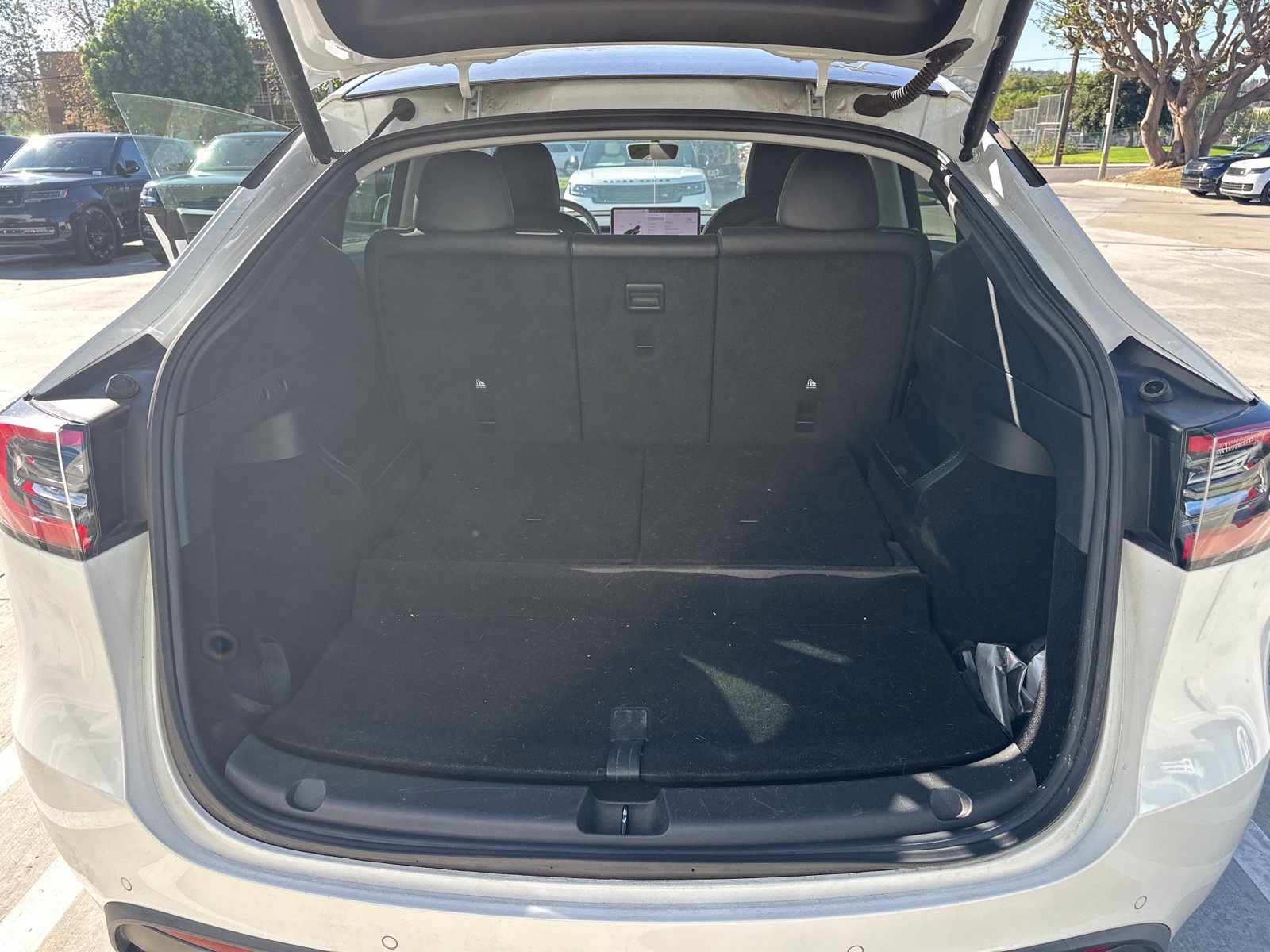 Used 2021 Tesla Model Y 2WD image 11