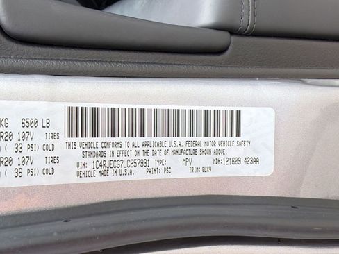 Used 2020 Jeep Grand Cherokee High Altitude RWD image 20