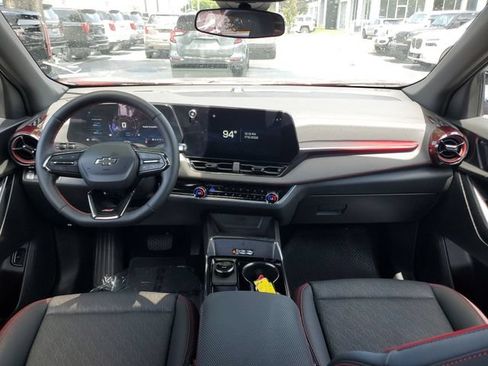 Used 2025 Chevrolet Equinox RS w/ Convenience Package III FWD image 11