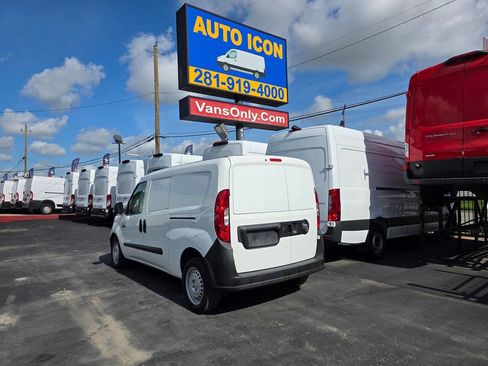 Used 2021 RAM ProMaster City Tradesman image 2