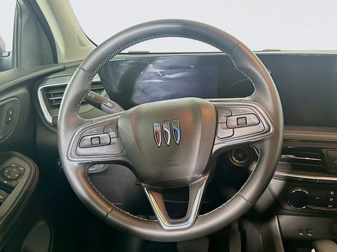 Used 2025 Buick Encore GX Preferred image 18