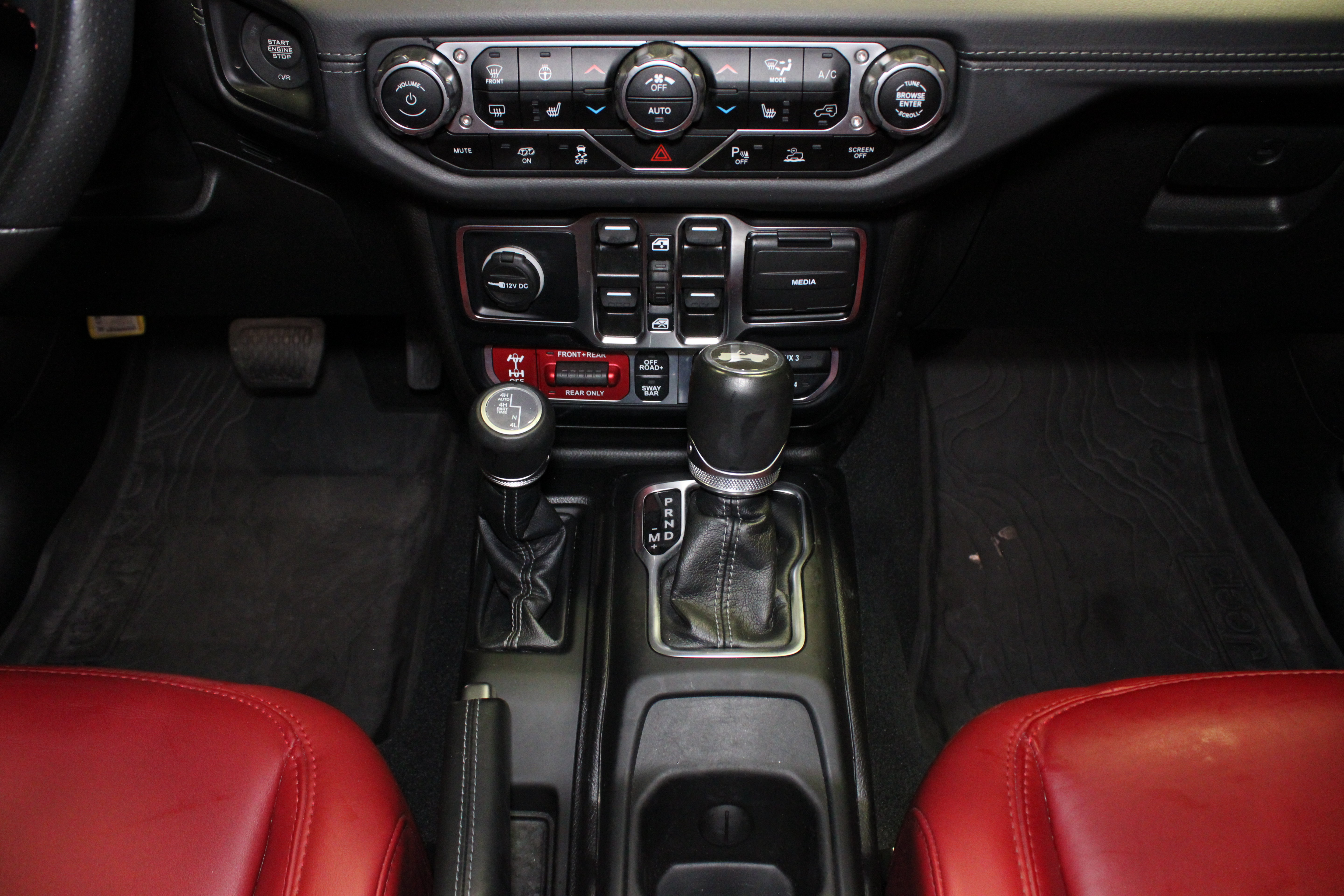 Used 2024 Jeep Wrangler Unlimited Rubicon 392 AWD/4WD image 22