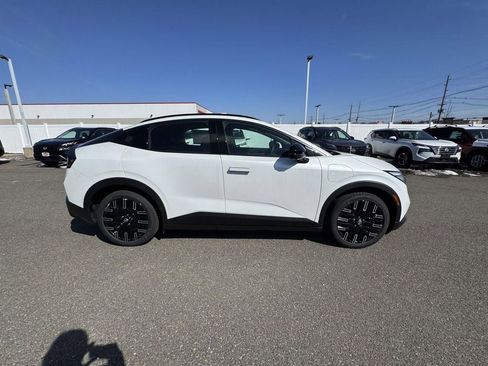 New 2026 Nissan Leaf Platinum+ w/ Floor Mat Package (Platinum+) image 6