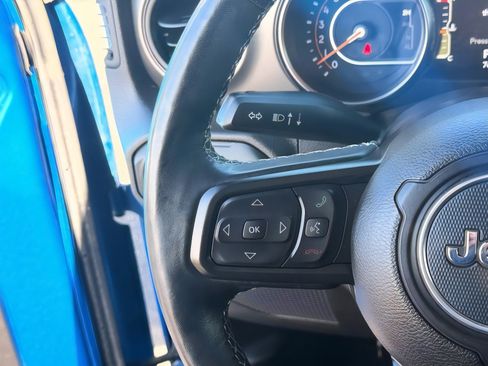 Used 2021 Jeep Wrangler Sport image 21