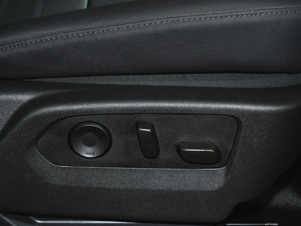 Used 2025 GMC Hummer EV 3X AWD/4WD image 56