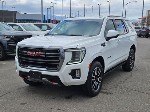 Used 2022 GMC Yukon AT4 image 8
