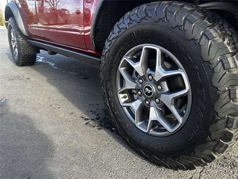 Certified 2025 Ford Bronco Badlands image 11