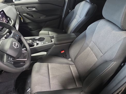 New 2026 Nissan Rogue SV w/ Cold Weather Package FWD image 15