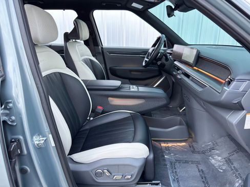 Used 2024 Kia EV9 GT-Line image 16