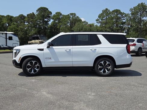 New 2026 GMC Yukon AT4 Ultimate w/ LPO, Floor Liner Package AWD/4WD image 19