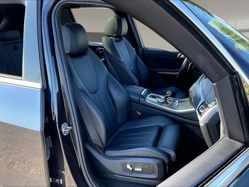Used 2022 BMW X5 sDrive40i w/ Premium Package RWD image 7