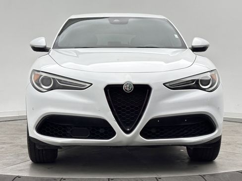 Used 2023 Alfa Romeo Stelvio Sprint RWD image 2
