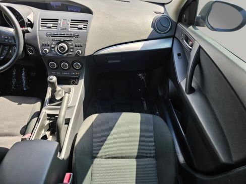 Used 2013 MAZDA MAZDA3 i Touring image 4