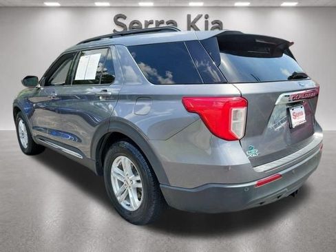 Used 2022 Ford Explorer XLT RWD image 3