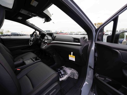 New 2026 Honda Odyssey Sport-L image 26