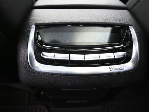 Used 2022 Cadillac XT6 Premium Luxury w/ Technology Package image 22