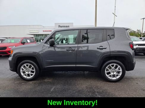 Certified 2023 Jeep Renegade Latitude AWD/4WD image 4