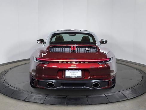 Certified 2021 Porsche 911 AWD/4WD image 6