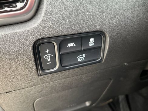 Used 2023 Kia Sorento SX AWD/4WD image 25