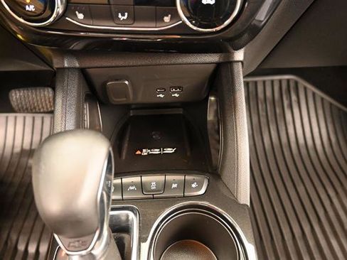 Used 2024 Chevrolet TrailBlazer ACTIV w/ Convenience Package FWD image 17