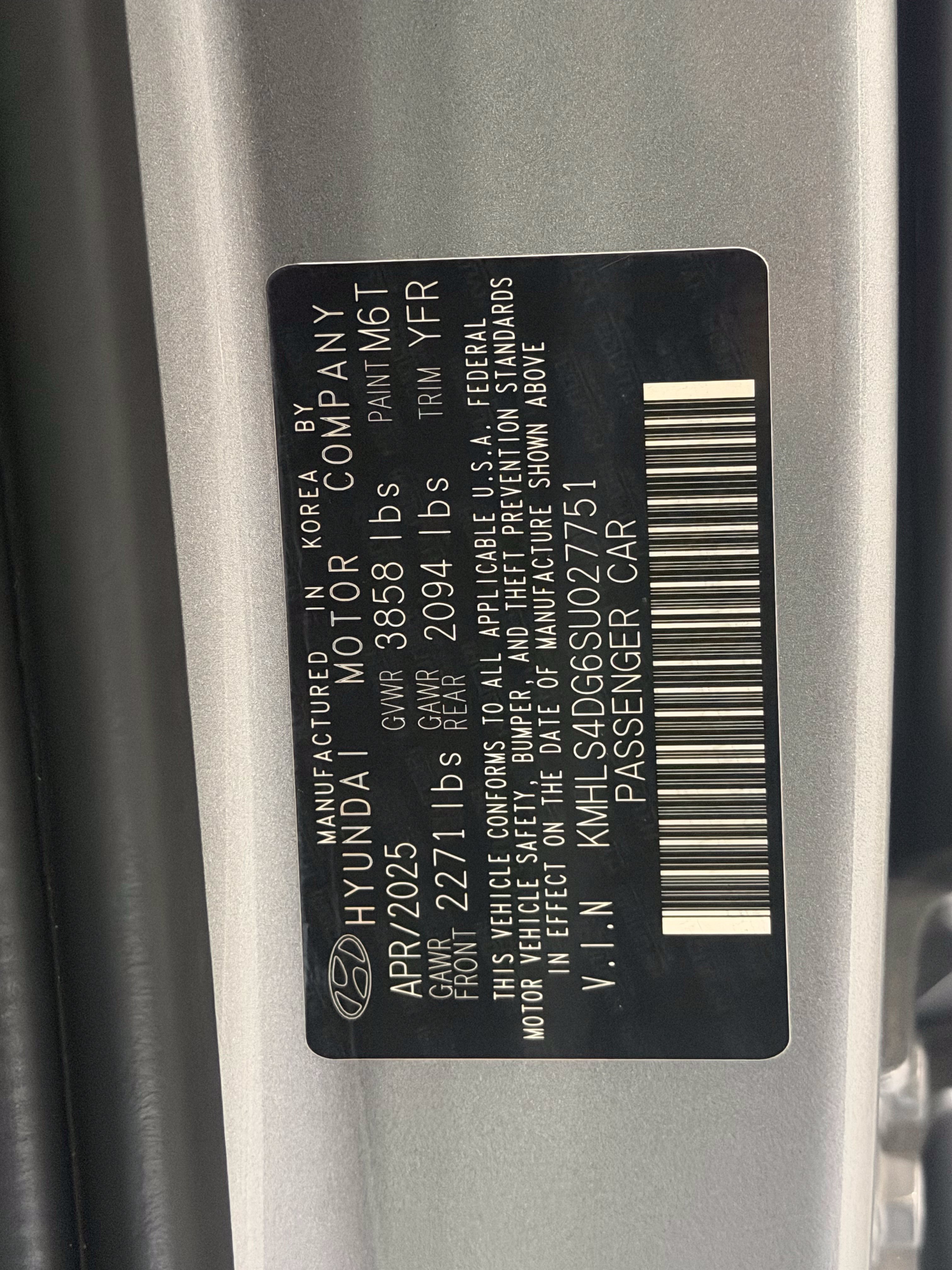 Used 2025 Hyundai Elantra SEL FWD image 28
