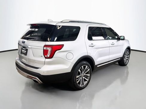 Used 2017 Ford Explorer Platinum AWD/4WD image 9