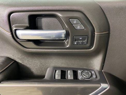 Certified 2021 GMC Sierra 1500 AT4 w/ AT4 Preferred Package image 12