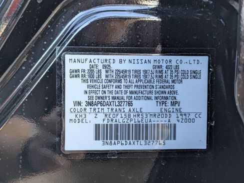 New 2026 Nissan Kicks SR FWD image 33