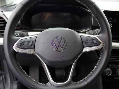 New 2025 Volkswagen Taos S image 15