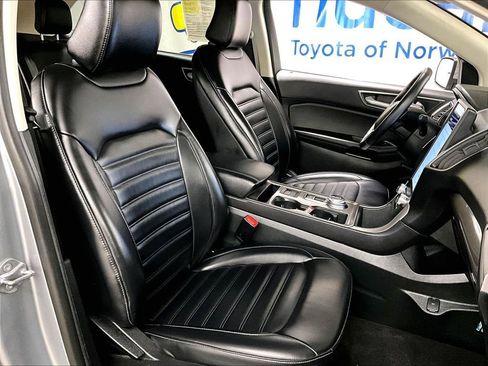 Used 2024 Ford Edge SEL AWD/4WD image 11