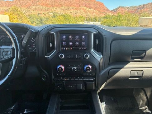 Used 2021 GMC Sierra 1500 AT4 image 14
