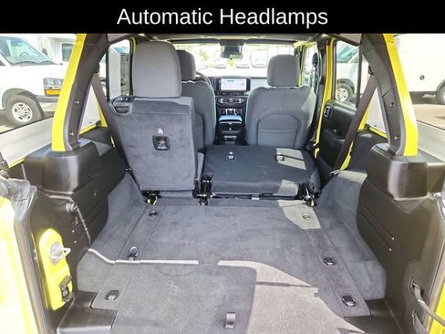Used 2024 Jeep Wrangler Unlimited Sport AWD/4WD image 35