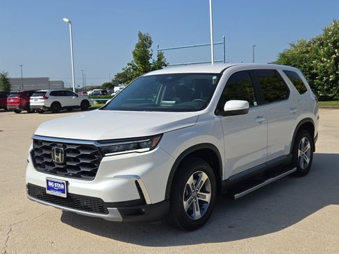 Used 2025 Honda Pilot EX-L image 8