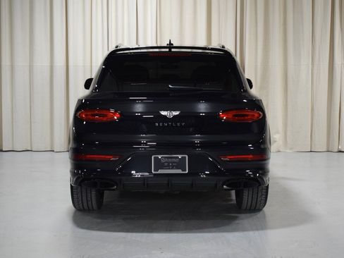 Certified 2022 Bentley Bentayga image 13