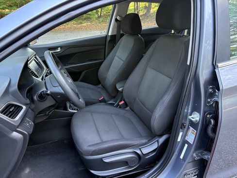 Used 2020 Hyundai Accent SEL FWD image 9