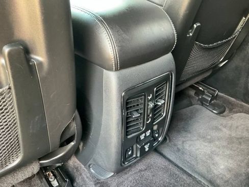 Used 2017 Jeep Grand Cherokee Limited w/ Luxury Group II AWD/4WD image 36
