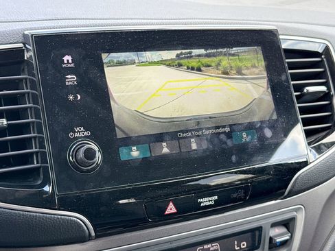 Used 2025 Honda Passport EX-L image 24