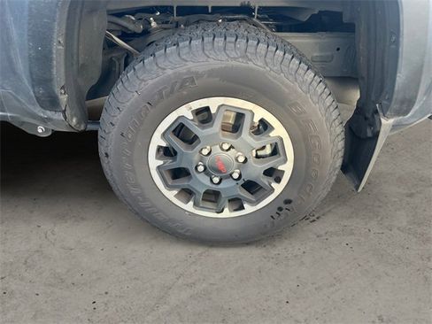 Used 2024 Toyota Tacoma TRD Off-Road image 13