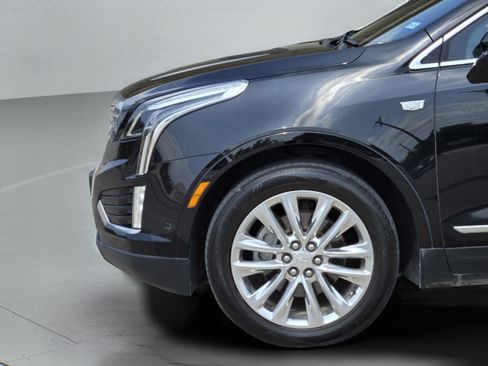 Used 2017 Cadillac XT5 Platinum w/ Driver Assist Package AWD/4WD image 36